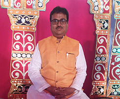 Niraj Pahade (9372030108)